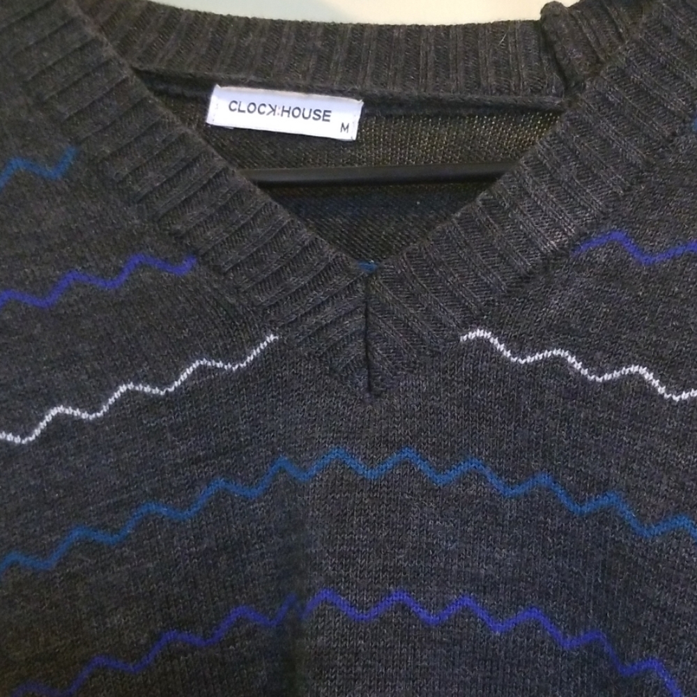 Clockhouse Sweater - Picture 2 of 3